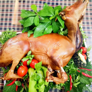 Thịt Dê hơi nguyên con